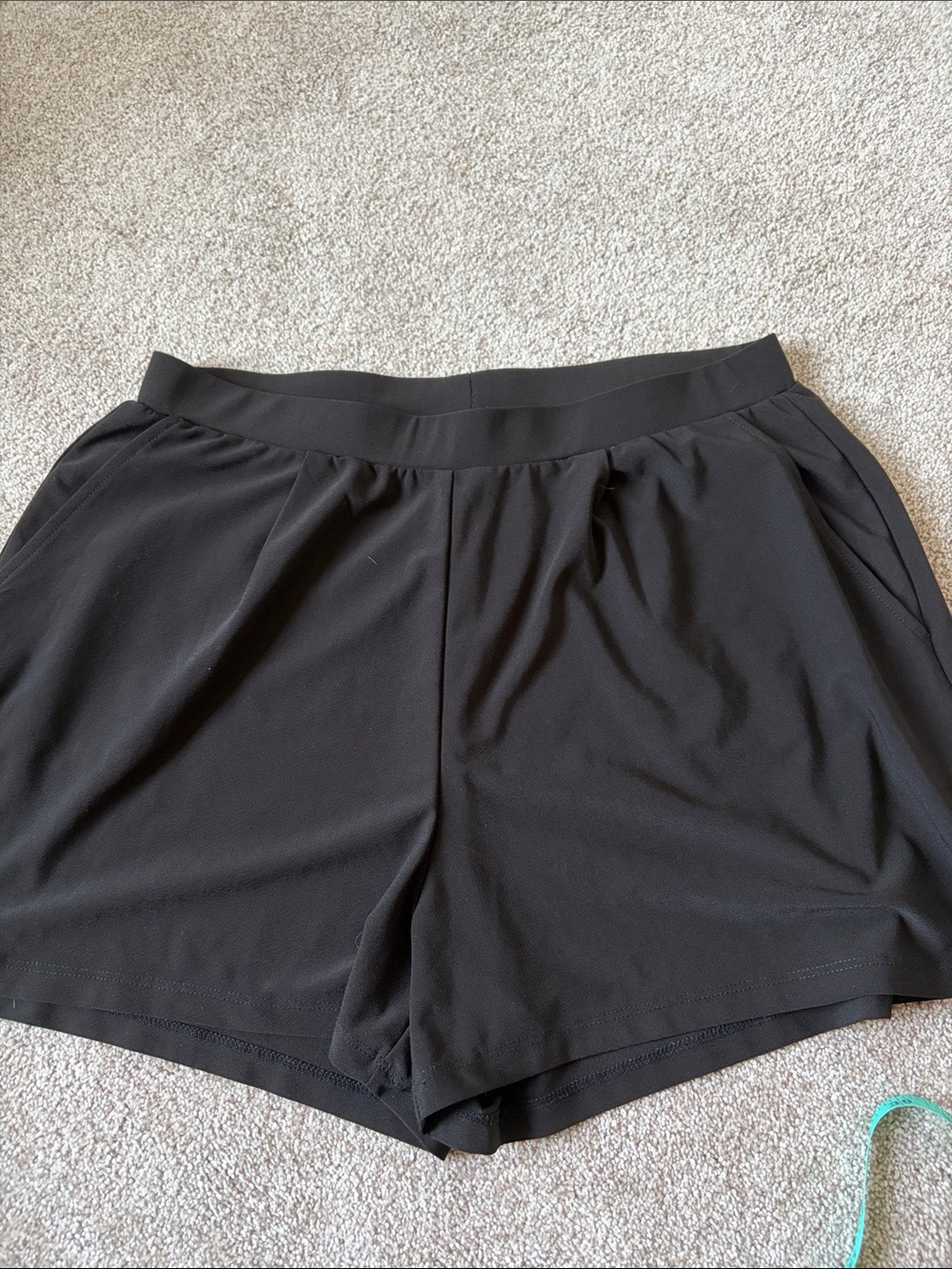 Leith Black Dress Pull-On Shorts